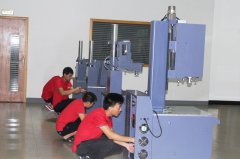 表揚(yáng)超音波焊接機(jī)生產(chǎn)車間員工戰(zhàn)勝高溫堅(jiān)守一線